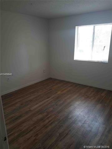 Foto del edificio - 6112 Forest Hill Blvd