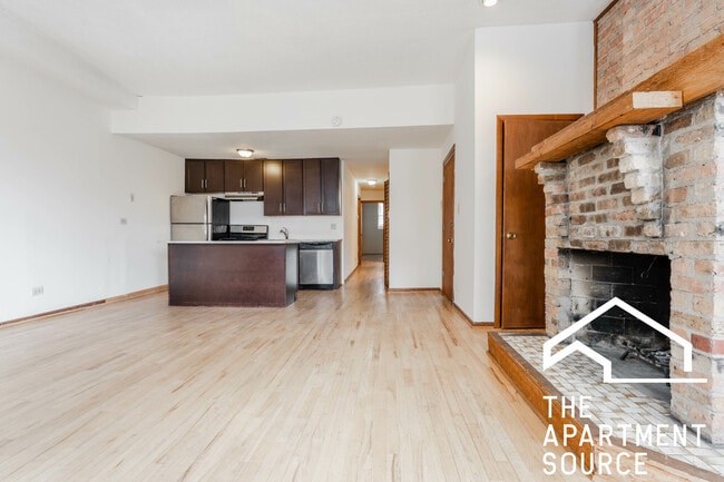 Building Photo - 2521 N Lincoln Ave