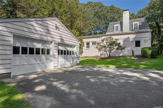 Building Photo - 16 Delafield Woods