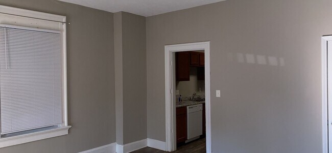 Building Photo - **Deposit Special $1000** 4229 Langland St...