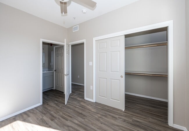 Building Photo - The Orchards Apartments