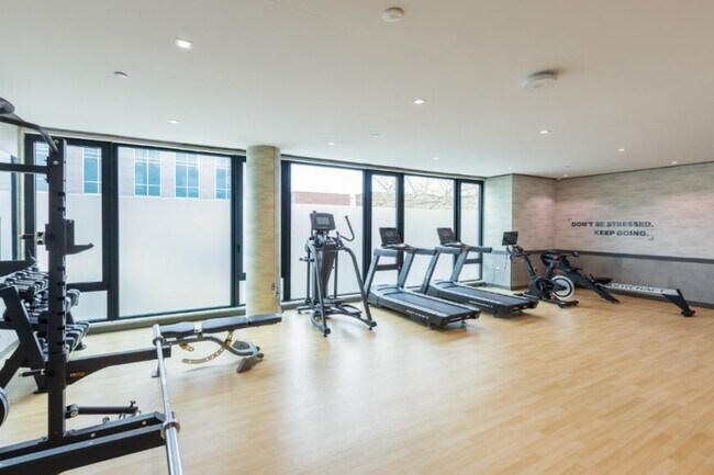 Foto del edificio - 1 bedroom in BROOKLYN NY 11204