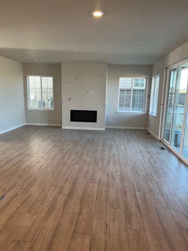 Foto del edificio - 1502 Golden Sill Dr