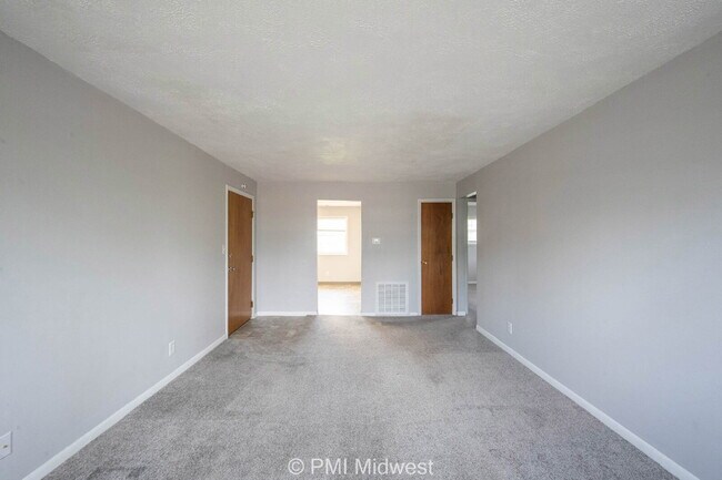 Foto del edificio - "Charming 2-Bedroom Retreat in the Heart of Shelbyville – Perfectly Cozy at 800 Sq Ft!"