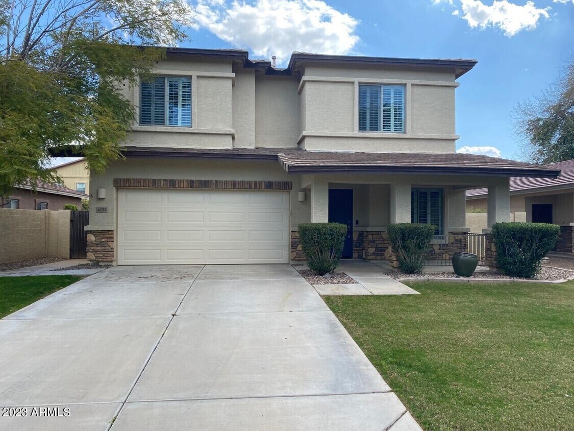Foto principal - 4255 E Park Ave