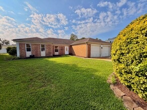 Building Photo - 1012 Antioch Cir