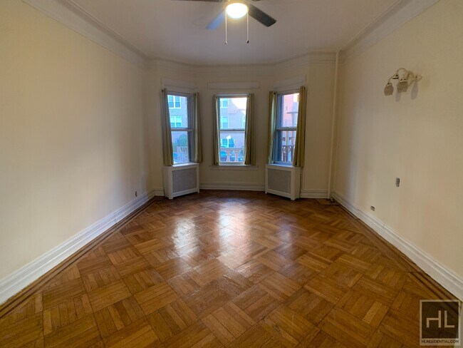 Building Photo - EAST 7 STREET
