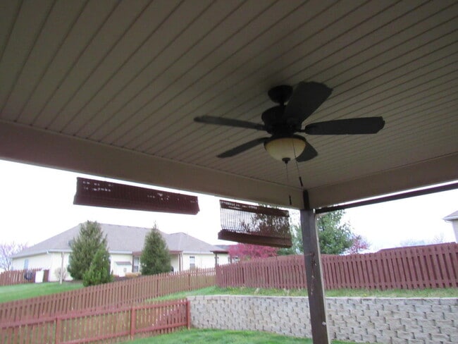 Building Photo - 2208 Oak Harbor Ct