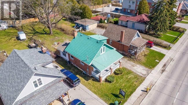 Building Photo - 93 Park Rd S