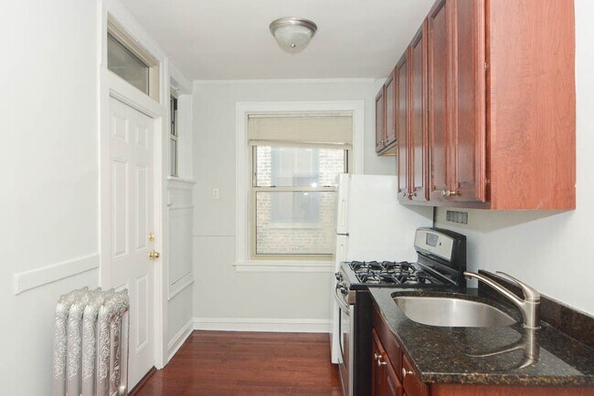 Foto del edificio - 549.5 W Surf St