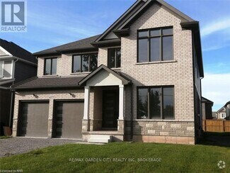 Building Photo - 4377 Willick Rd