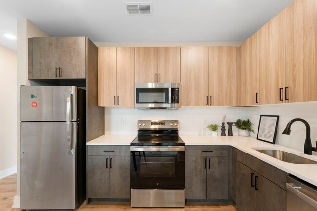 Building Photo - Residences at Pier 40
