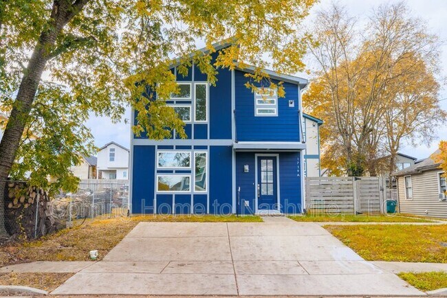 Foto del edificio - 1719-A Pecan St.