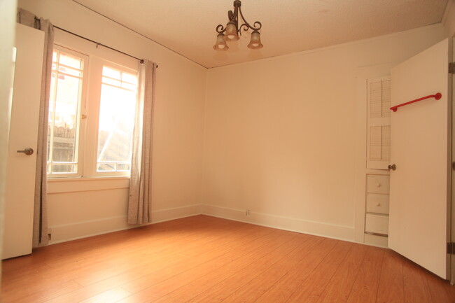 Foto del edificio - 1238 N Gardner St