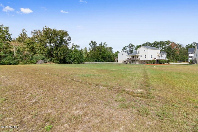 Foto del edificio - 159 Forest Bluff Dr