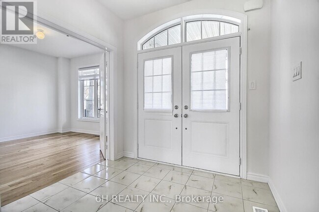 Building Photo - 1720 Emberton Way
