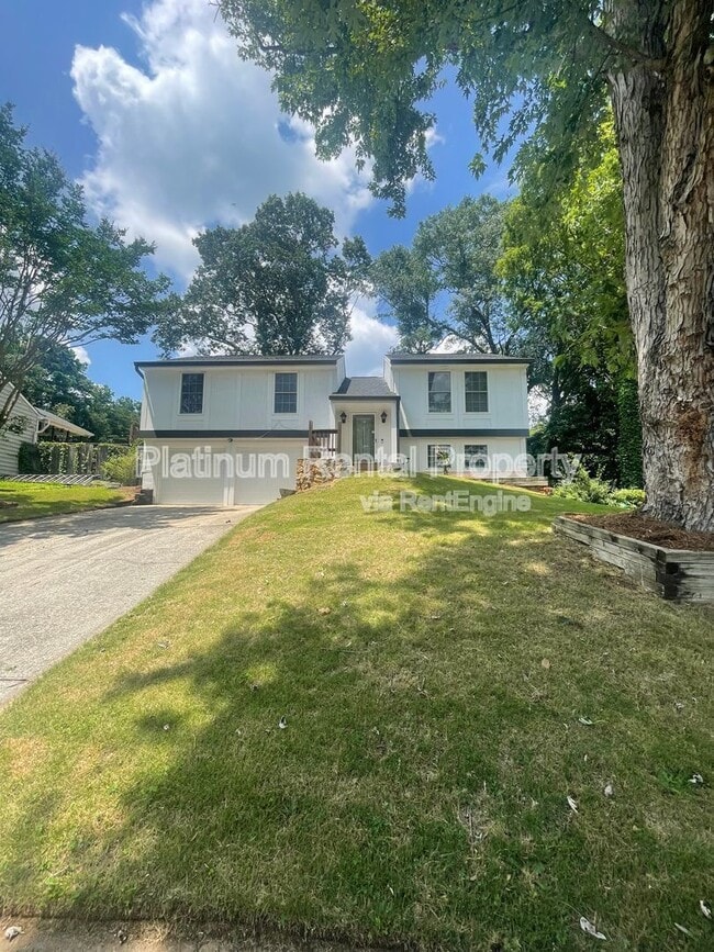Building Photo - 10500 Worthington Hills Manor