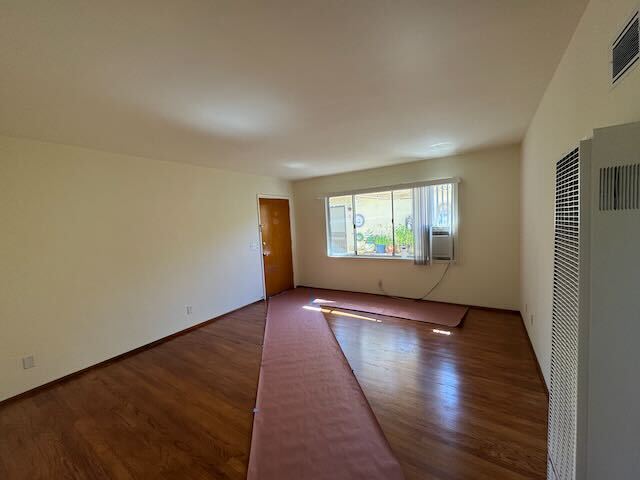 Living Room - 1125 Huntington Dr