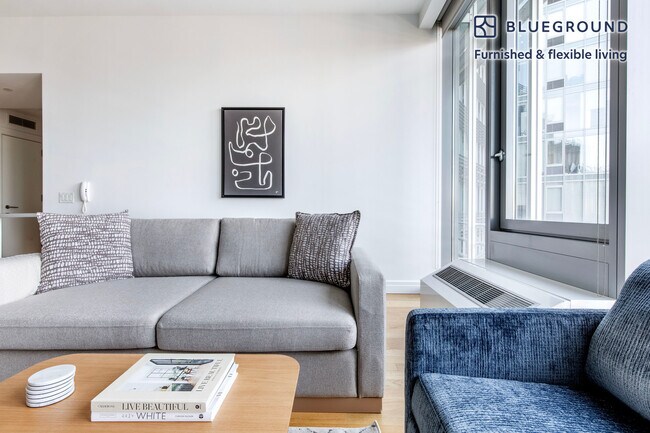 Foto del edificio - 550 W 54th St