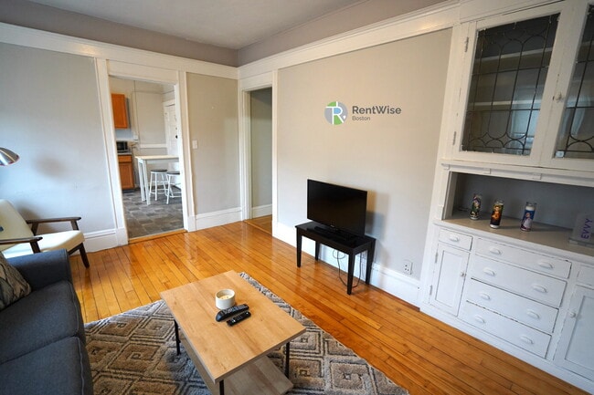 Photo - 228 South St Apartment