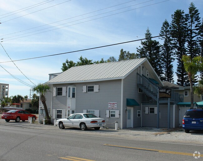 Building Photo - 2370 Estero Blvd