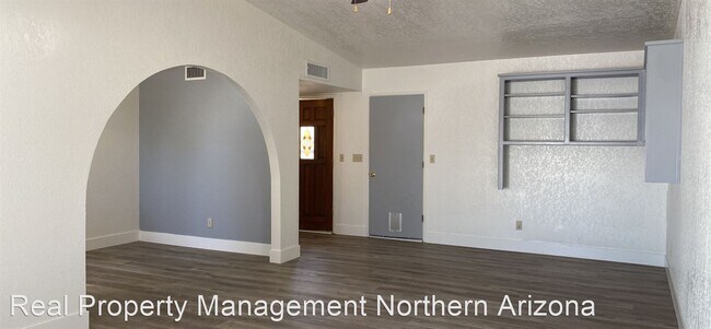 Building Photo - 2 br, 2 bath House - 2011 Pacific Ave.