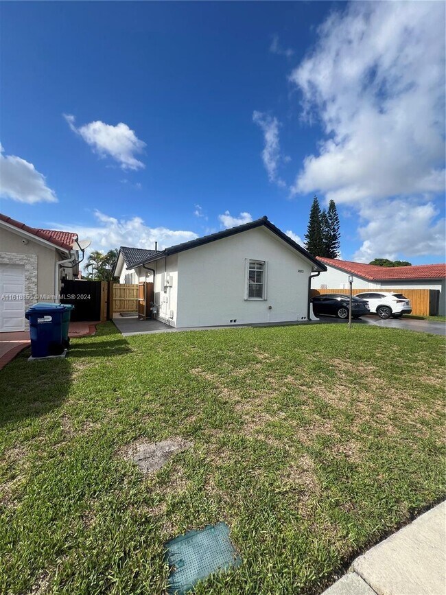Foto del edificio - 14813 SW 171st Ter