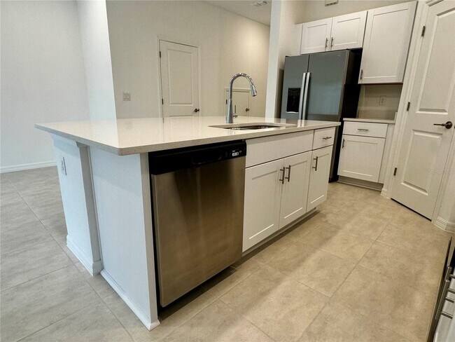 Foto del edificio - 3037 Canary Ave