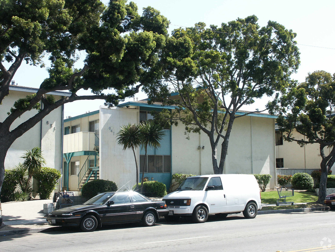 Foto del edificio - 641 W Channel Islands Blvd