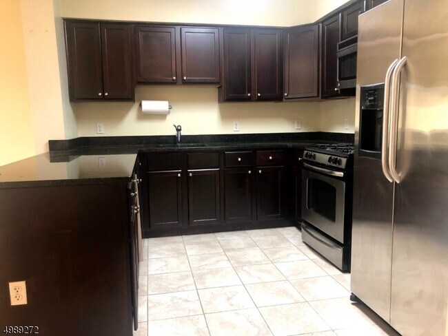 Foto del edificio - 113 Harrison Ave