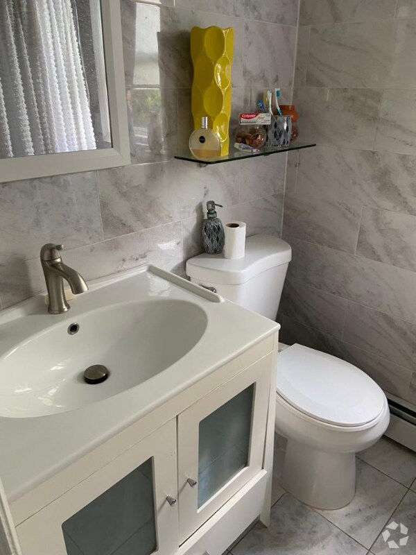 1 Bedroom Apartments in Nassau County, NY under 1,200