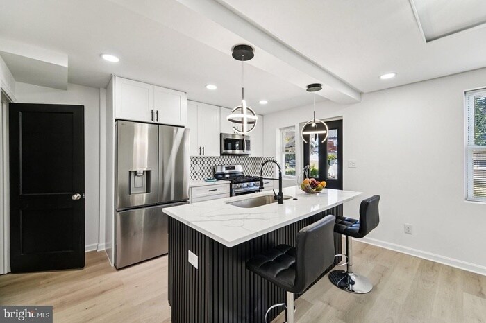 Foto principal - BEAUTIFUL 3 Bedroom 2 Bathroom Home