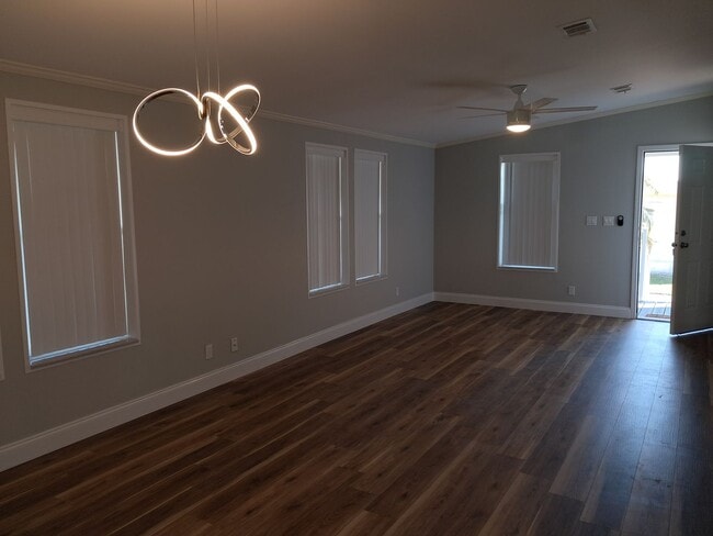 Building Photo - 55+ Community!!! Available May 23, 2025