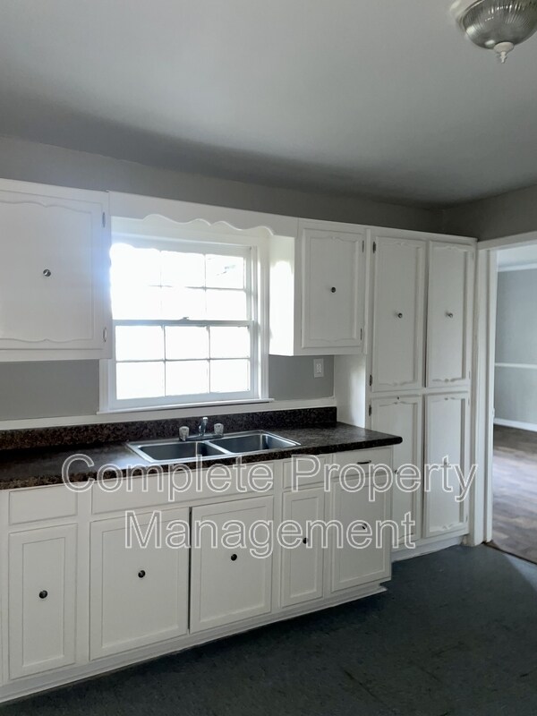 1076 Green St, Birmingham, AL 35217 House Rental in Birmingham, AL