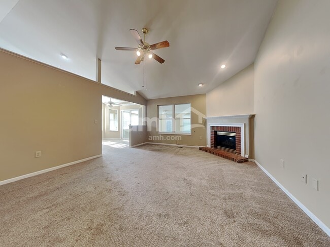 Building Photo - 7301 Blackstone Dr