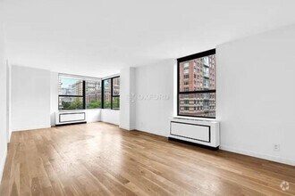 Building Photo - 247 W 87th St