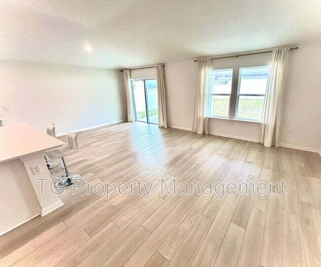 Foto del edificio - 1046 Panther Lk Pkwy
