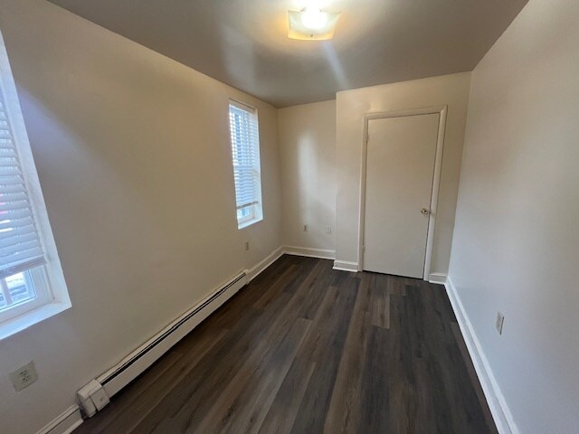 Foto del edificio - 238 Howard Ave