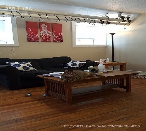 Building Photo - BEAUTIFUL 2 BR GARDEN LEVEL APARTMENT!