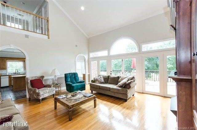 Foto del edificio - 4 br, 3.5 bath House - 643 Lithia Inn Rd