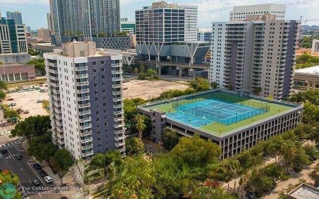 Foto del edificio - 850 N Miami Ave