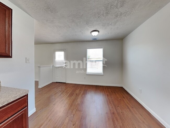 Foto del edificio - 3411 Maris Way