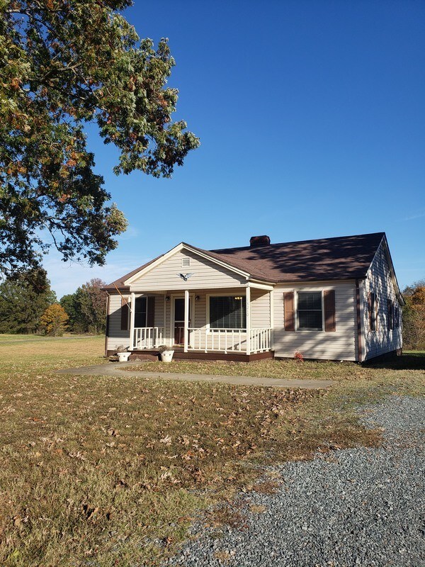 Primary Photo - 13210 Rocky River Church Rd