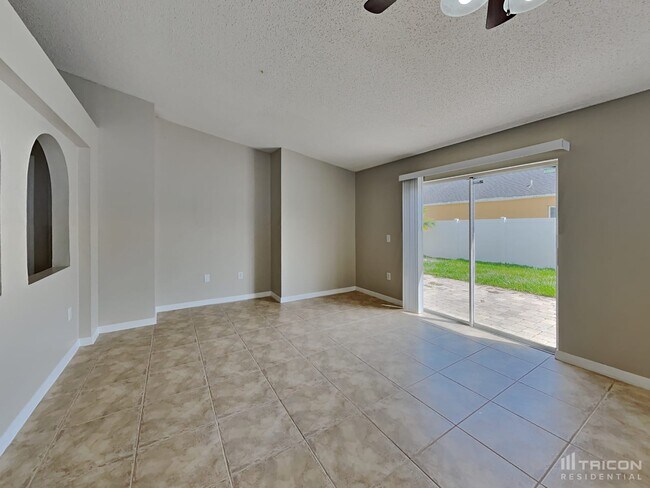 Foto del edificio - 2532 Quail Park Terrace