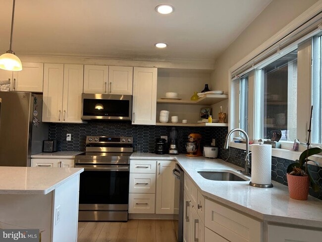 Building Photo - 40 Tahoe Dr