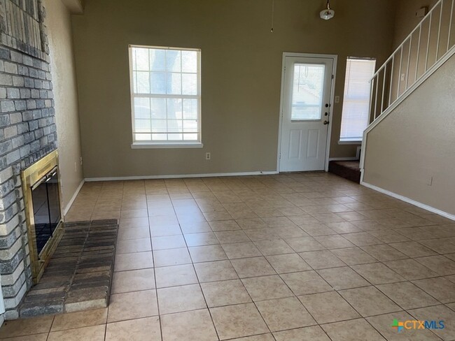 Building Photo - 3505 Winchester Dr