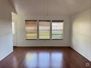Building Photo - 1557 Chivalry Ln