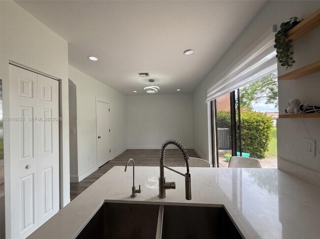 Foto del edificio - 1575 SE 20th Rd