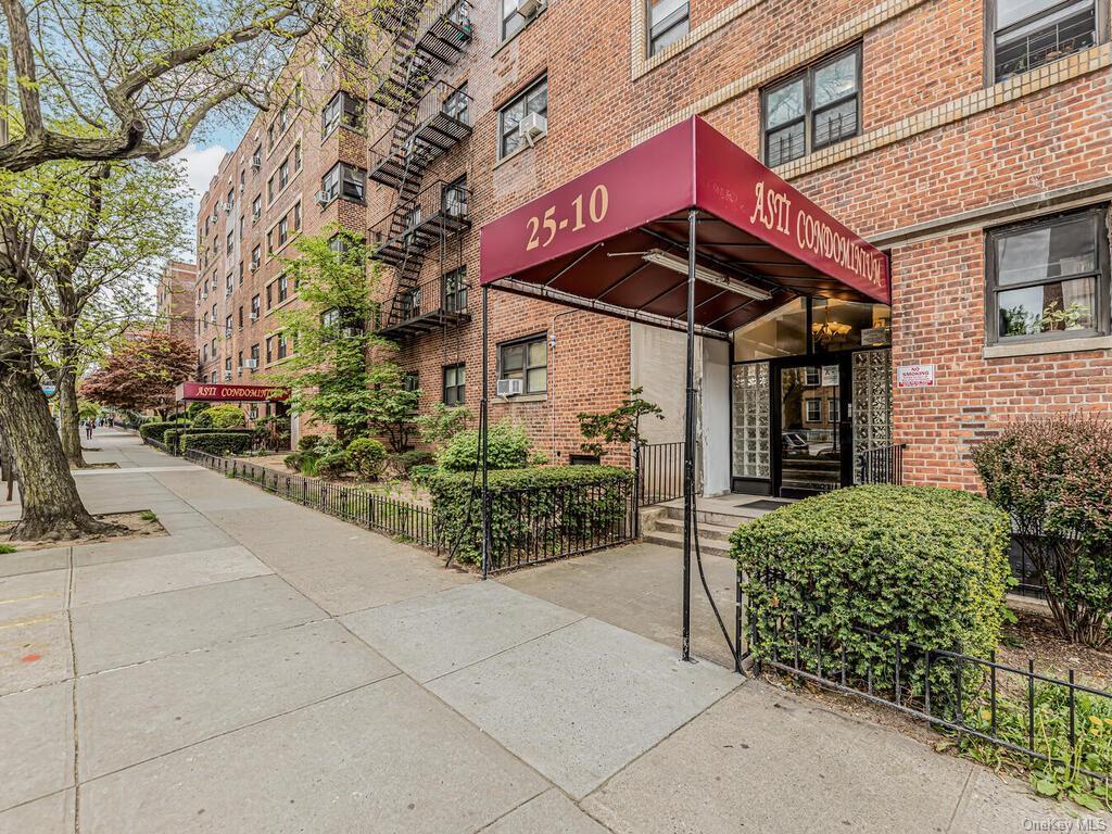 Foto principal - 25-10 31st Ave