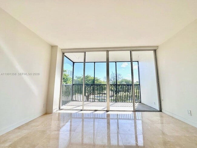 Photo - 3301 N Country Club Dr Apartment